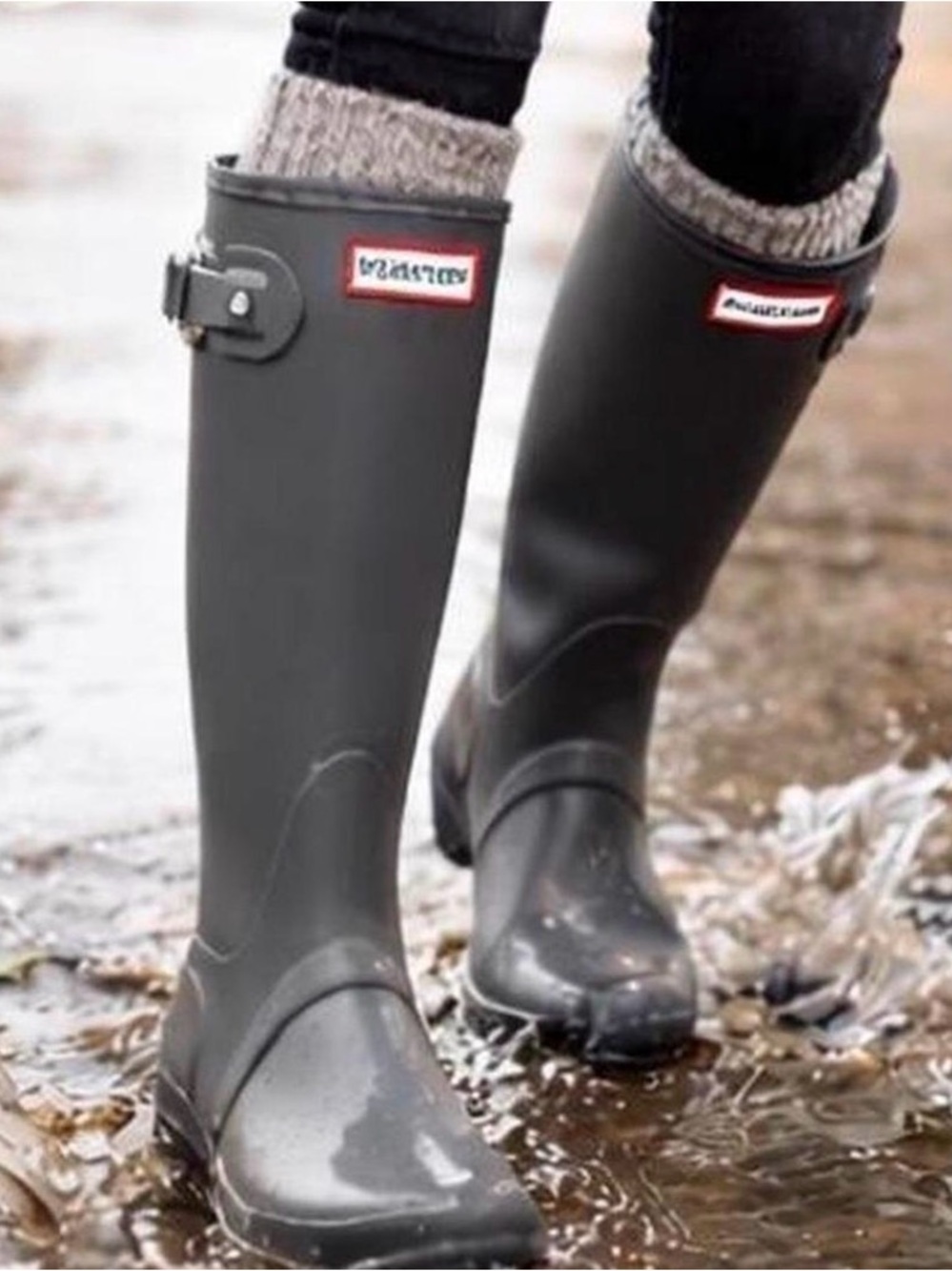 Hunter Original Glossy Tall Rain Boots in Charcoal Gray Sz-6.   I